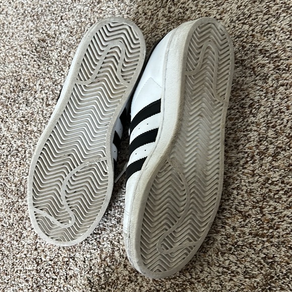 Adidas Superstar - Picture 3 of 3